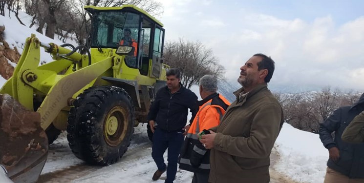 بازگشایی راه‌های برف‌گیر روستایی کهگیلویه