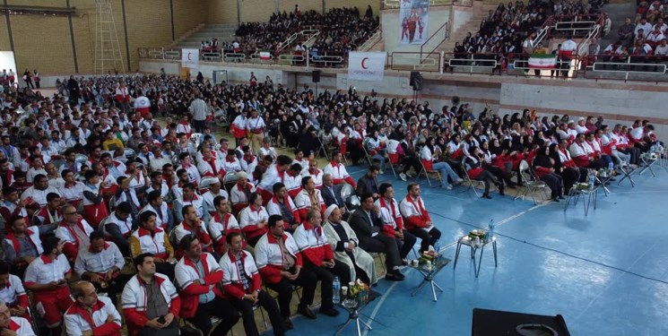 اجتماع ۳هزار نفری هلال احمر گلستان در روز جهانی صلیب سرخ