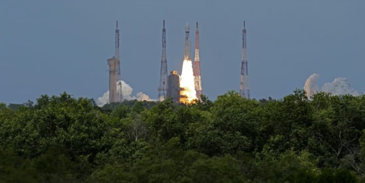 فضاپیمای ماموریت فرود روی ماه هند وارد مدار شد