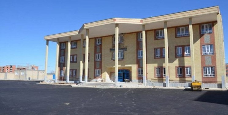 سپاه لرستان در ساخت ۴۲ مدرسه مشارکت دارد
