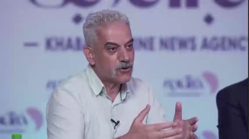 شاه در جنگ روایت‌ها از مصدق شکست خورد و همین یکی از علل سقوط رژیم پهلوی شد